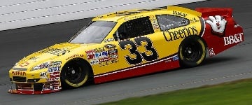 2011 nascar sprint cup series results clint bowyer