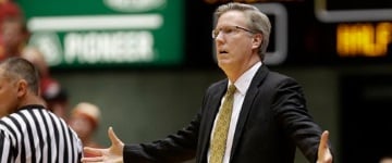 spread minnesota iowa basketball college hoops picks predictions trends