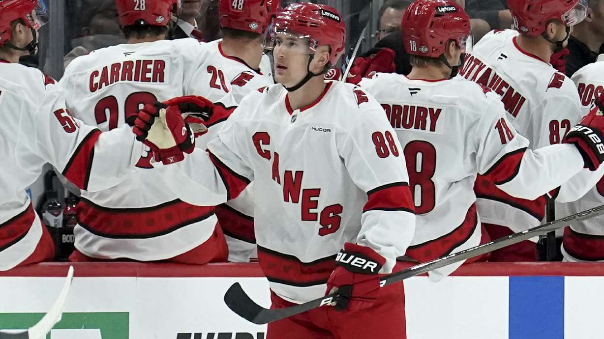 Hurricanes vs. Red Wings
