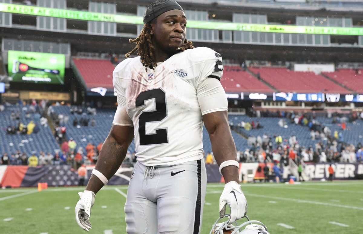 Cowboys vs Raiders MNF Rushing Props: Best Bets & +420 Parlay