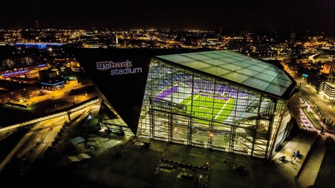 Packers vs Vikings Odds, Public Betting and How to Watch September 13