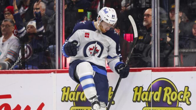 Jets vs Blackhawks Prediction Oct 15: Does Chicago Take Another L?
