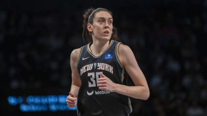 New York Liberty guard Sabrina Ionescu drives against the Washington Mystics at Barclays Center on June 19, 2026
