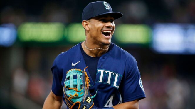 Seattle Mariners vs. Baltimore Orioles starting pitchers and run line odds graphic for the June 11 MLB matchup