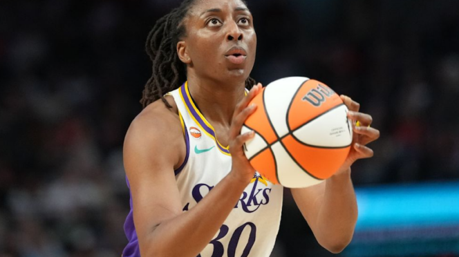 Chicago Sky vs. Los Angeles Sparks WNBA matchup preview graphic for the July 10, 2026 game at Crypto.com Arena