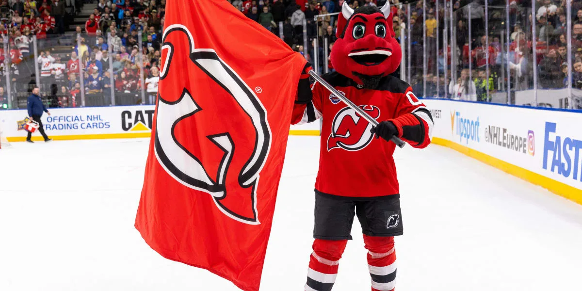 Canucks vs Devils Prediction Oct 10: Is Puck Line the Best Bet Today?
