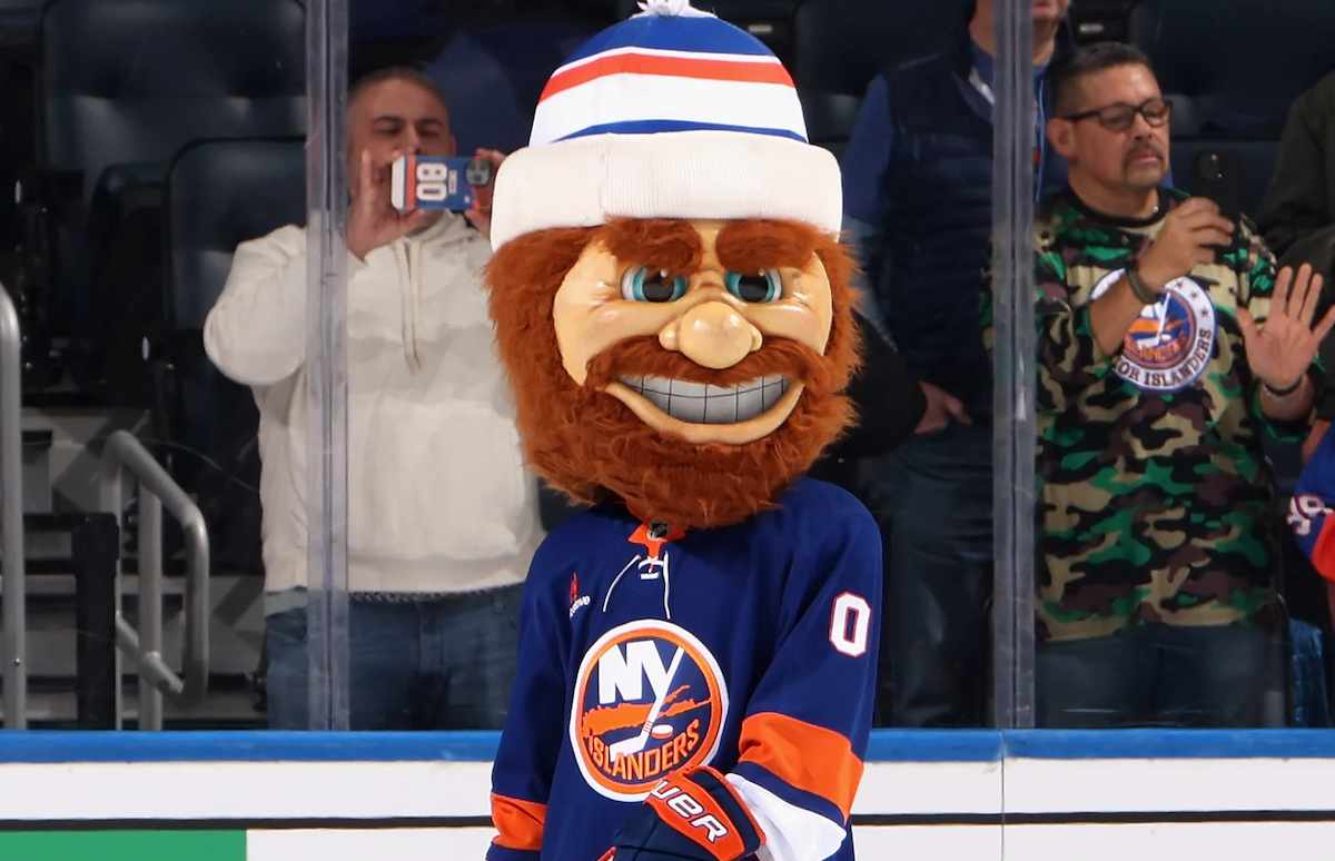 Canucks vs Islanders Prediction Oct 13: Is New York Even Worth -225?