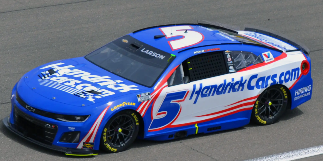 2026 Bass Pro Shops Night Race Odds - Kyle Larson favored at Bristol